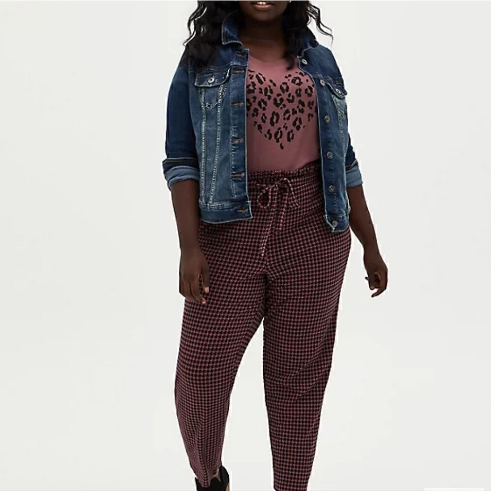 Torrid herringbone paperbag Ponte pants - Picture 1 of 7